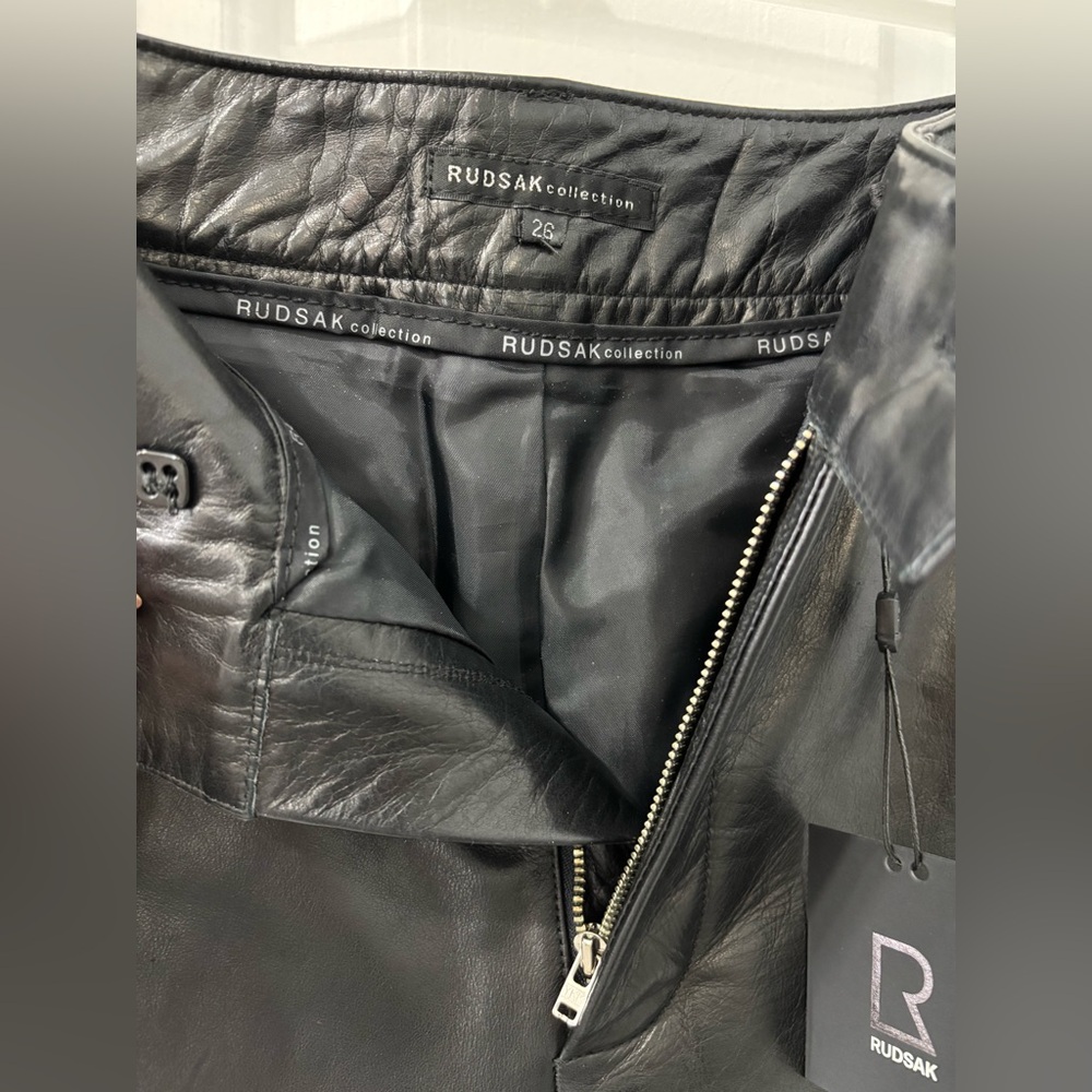 RUDSAK Collection Black Leather Moto Biker Women’s Pants w/ Knee-Detail Size 26 - Picture 8 of 9